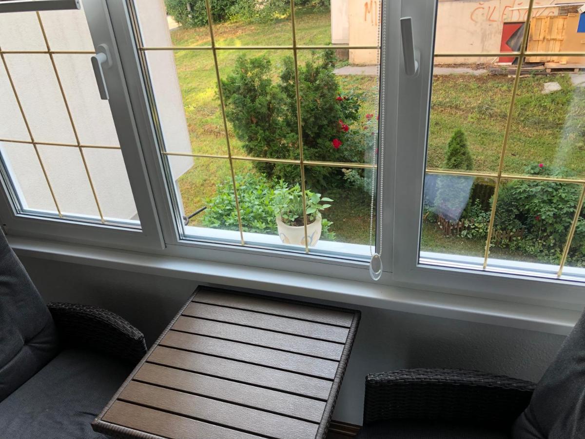Welcome To The Apartment Mesic- Airport Сараєво Екстер'єр фото